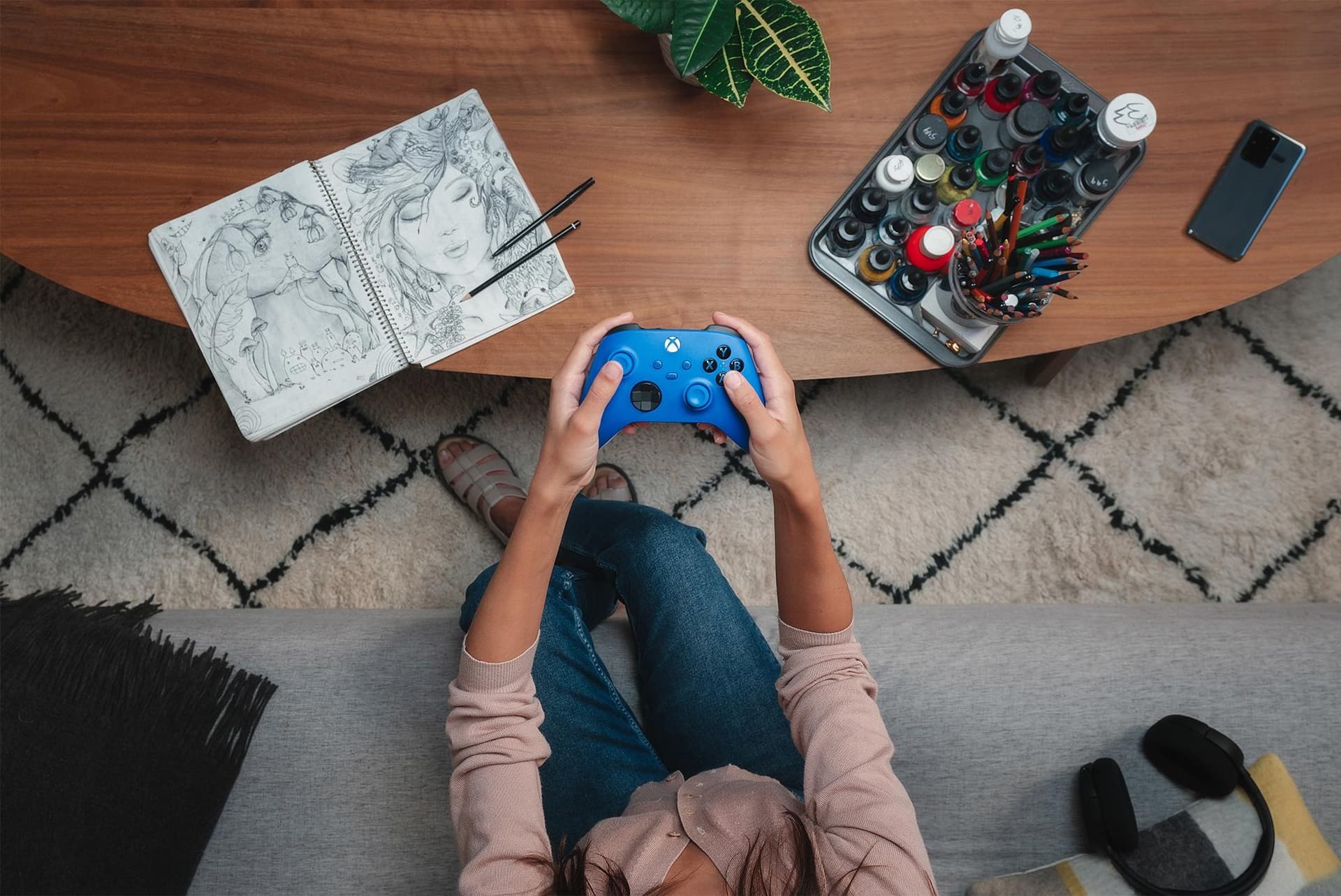 25 Xbox Wireless Controller - Shock Blue