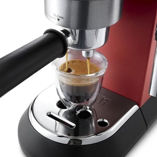 DeLonghi Dedica EC685.R Máquina de Café Expresso Vermelha