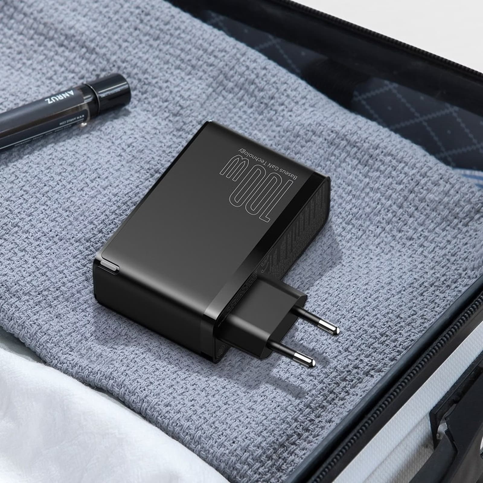 Baseus Carregador GaN2 Pro 100W 2xUSB-C+2xUSB