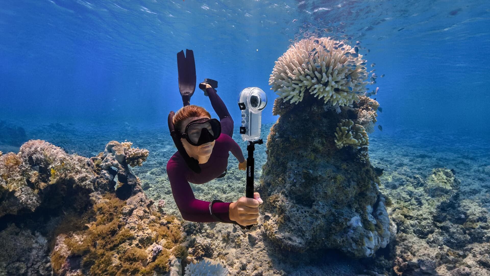 Insta360 X4 Grava em 8K, 360°, 72 MP - Câmara desportiva