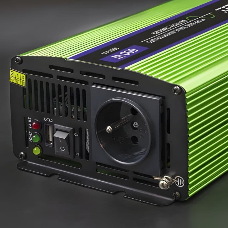 Qoltec Monolith 600 W, Verde - Adaptador e Inversor de Corrente