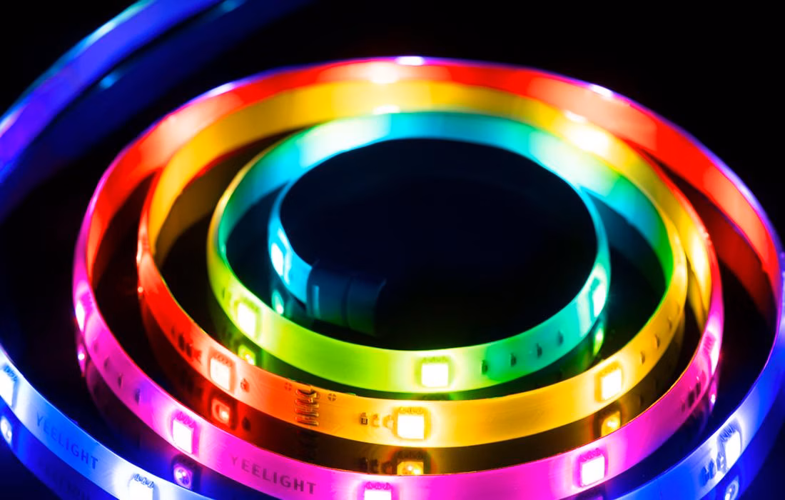 Yeelight Lightstrip Pro - Fita LED RGB Multicolorida