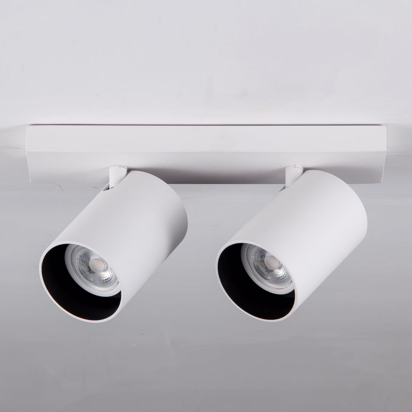 Yeelight YLDDL-0084-B 60W - Foco Inteligente
