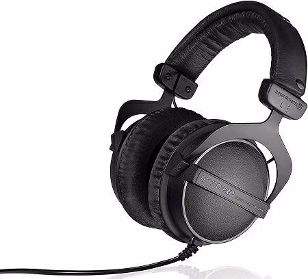 Beyerdynamic DT 770 Pro 80 Ω Preto Edição Limitada - Auscultadores fechados de estúdio com fio