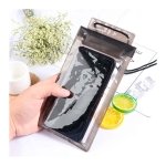 Capa para telemóvel suspensa universal à prova de água Preto