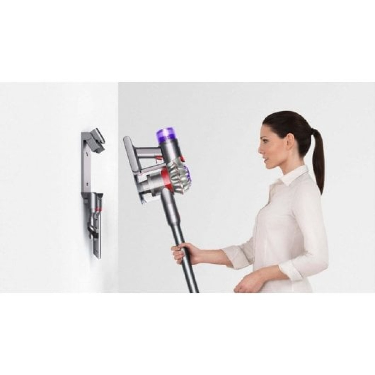 Dyson V8 Advanced Aspirador Vertical/Portátil Sem Fio 130AW Prateado/Níquel